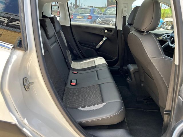  PEUGEOT 2008 ALLURE 1.2 E-THP AUTO SPANISH LHD IN SPAIN 23000 MILES SUPER 2018